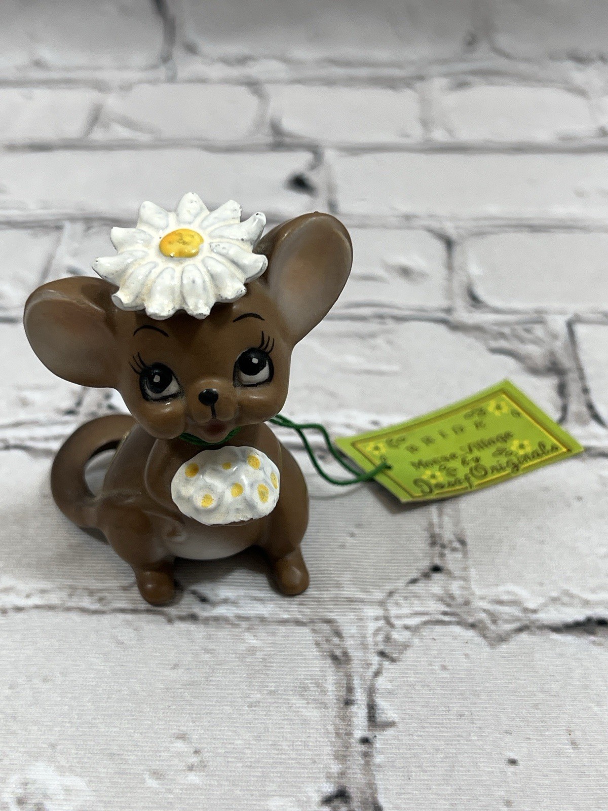 Josef Originals Mouse Figurine Daisy Flower Hat Mini With Tag!