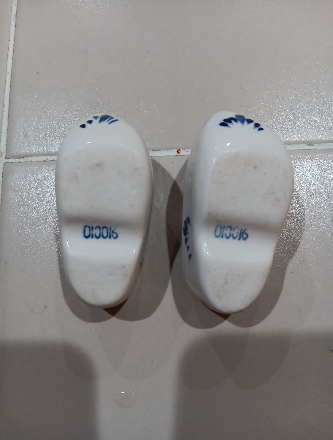Antique Delft Blue Holland Souvenir Miniature Dutch China Clogs Shoes Decor