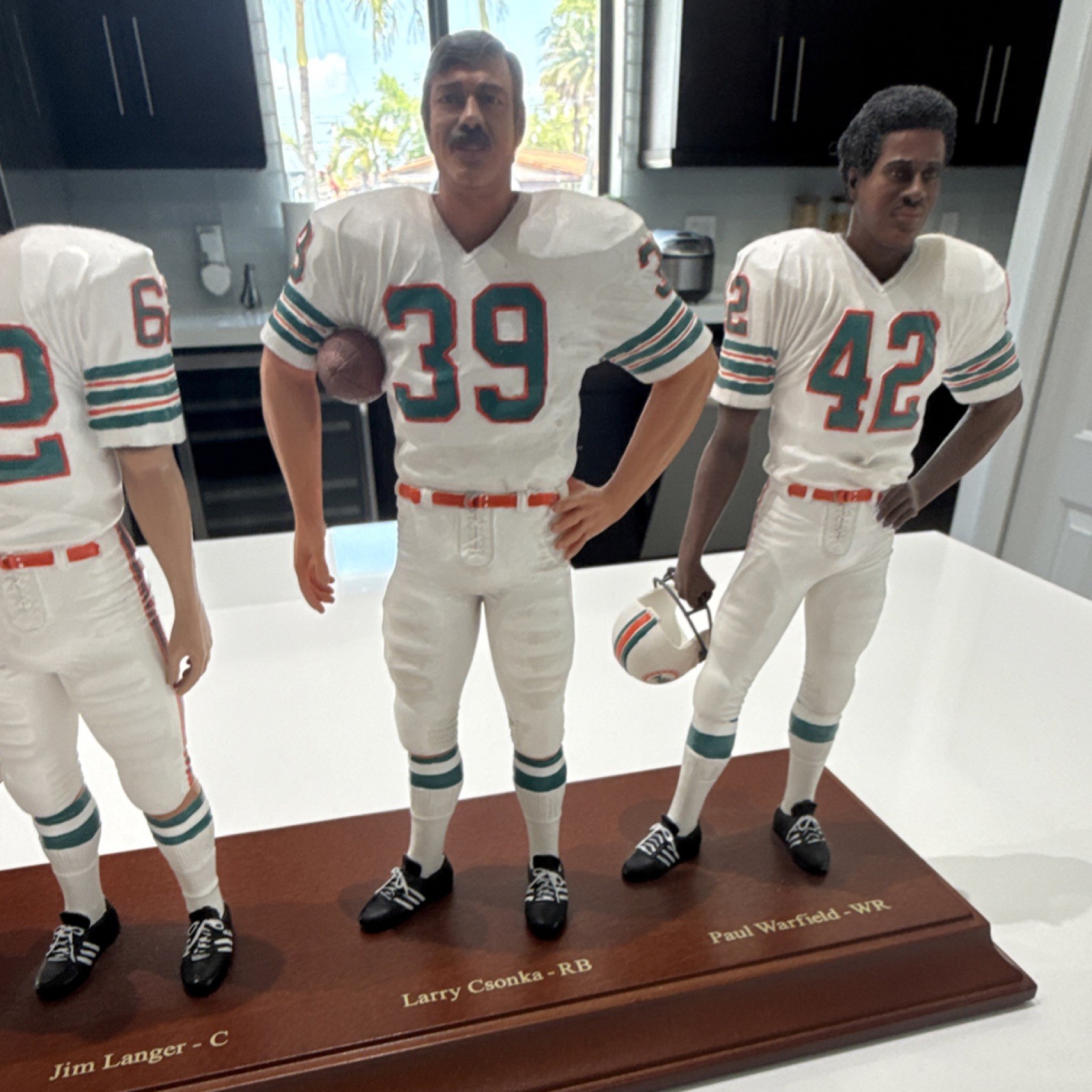 Miami Dolphins 1972 Collectible 17-0 Perfect Season Danbury Figurine