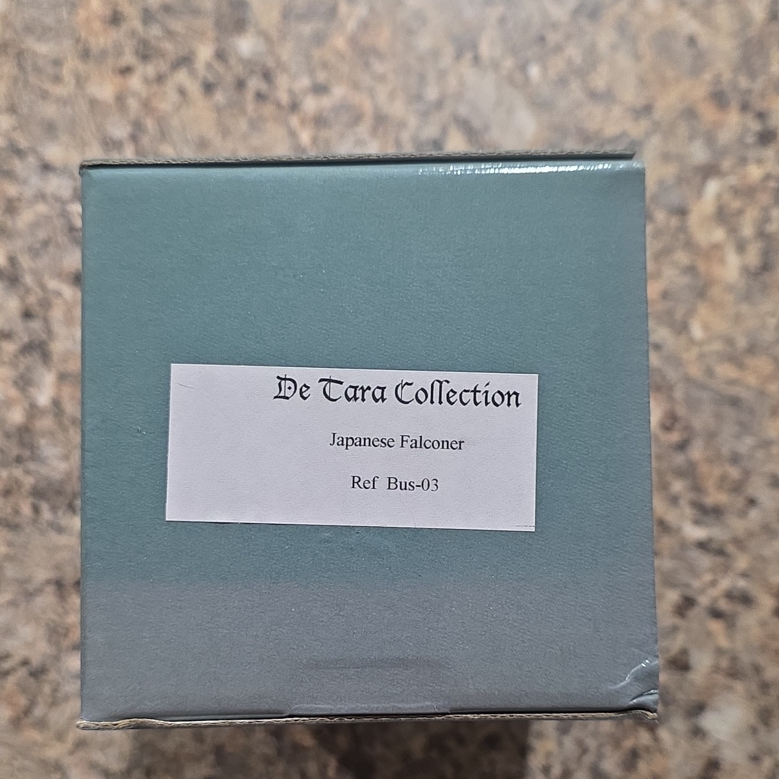 De Tara Collection Japanese Falconer Figurine Green Boxed Ref BUS-03