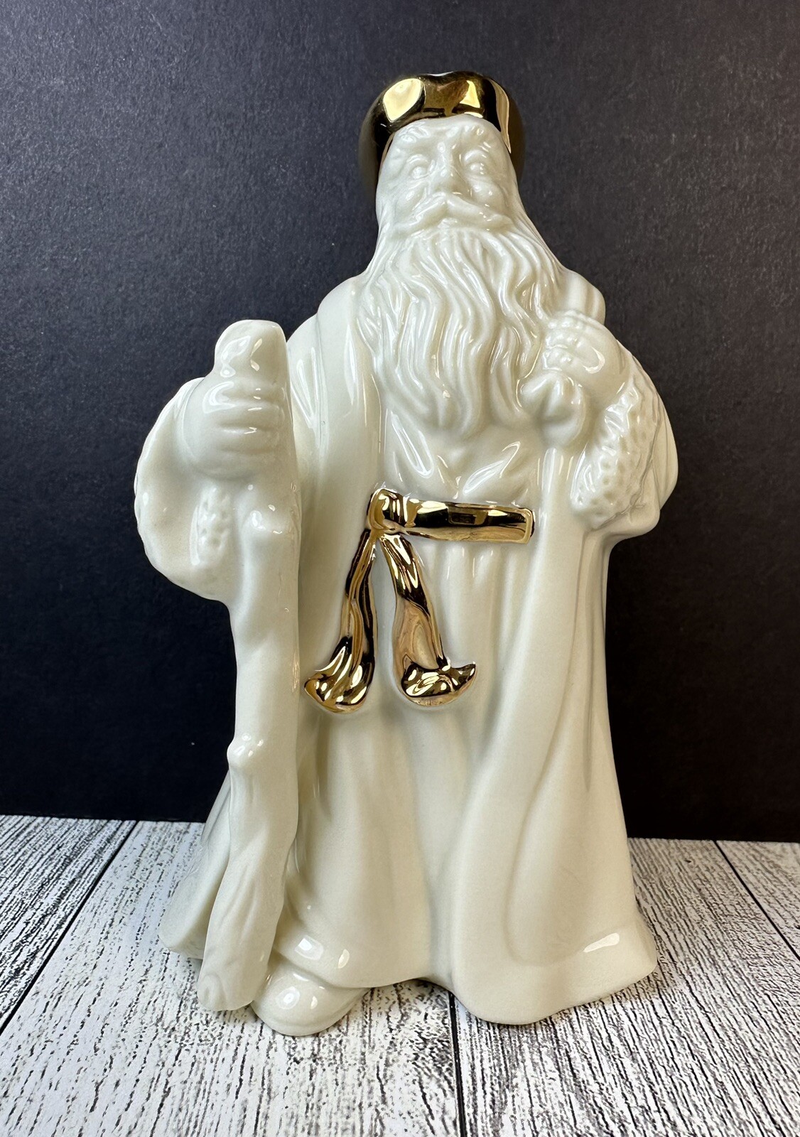 Lenox Classics 1999 Father Christmas Figurine 24kt Gold Accents No Box