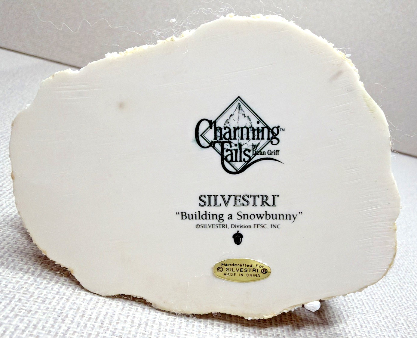 Charming Tails “Building A Snowbunny” – Item 87/692 – Silvestri/ Fitz & Floyd
