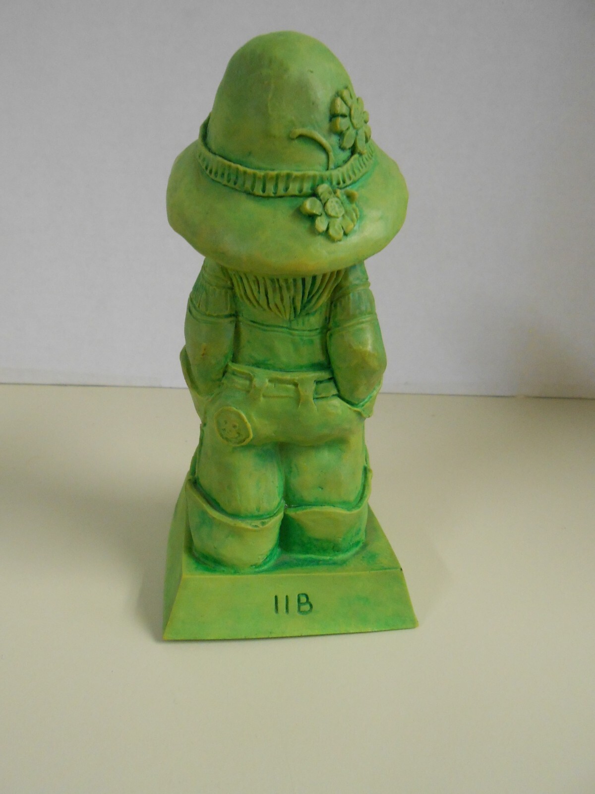 Vintage American Greetings Wise Guys Series I can be very friendly Hippie Statue