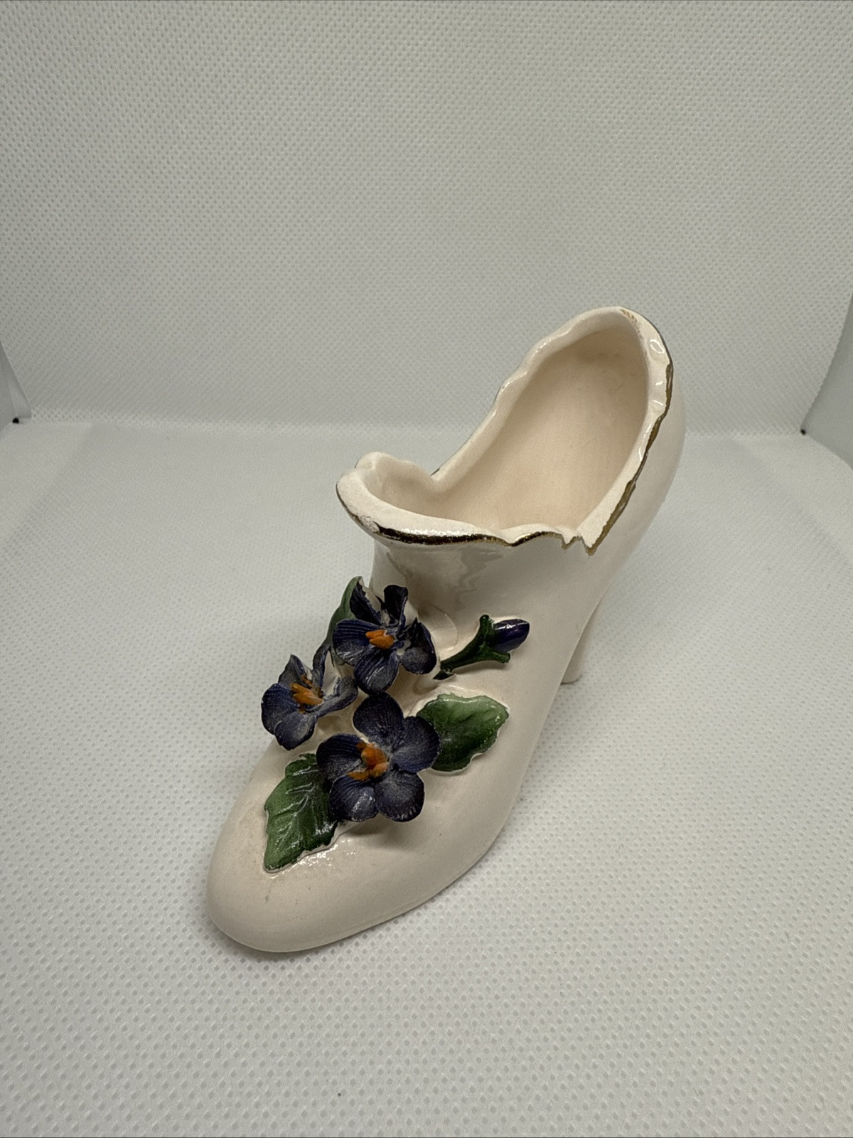 VTG Victorian Shoe Made In Japan Forget Me Nots. 4”x3.5”x1.5”. EUC!