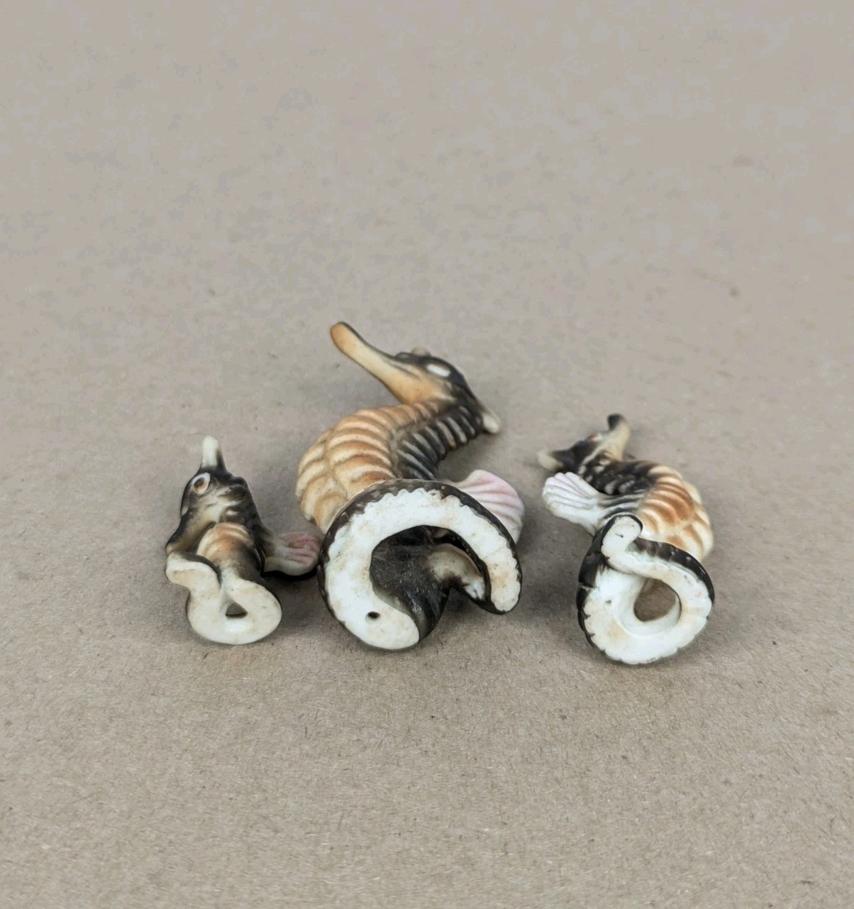 Vintage Seahorse Family Miniature 1″-2″ Bone China Figurine Set 3 Made In Japan