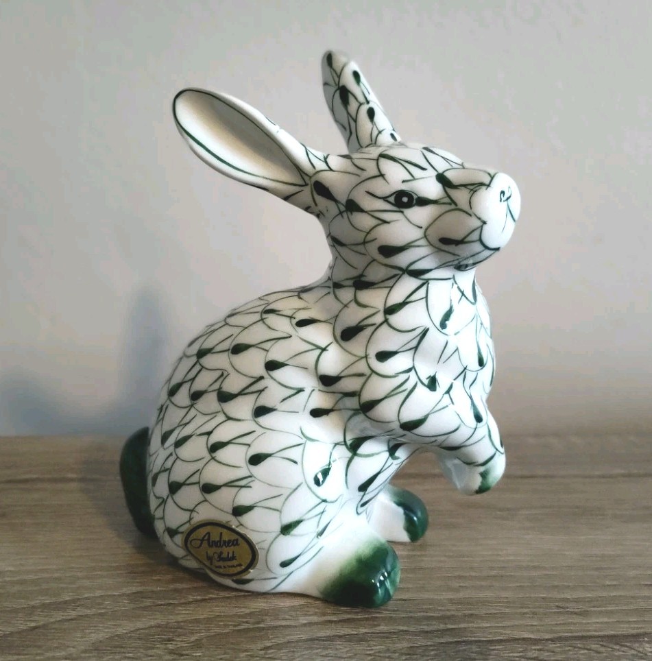 Vtg 1980s Andrea by Sadek Porcelain Bunny Rabbit Figurine Green Fishnet Pattern