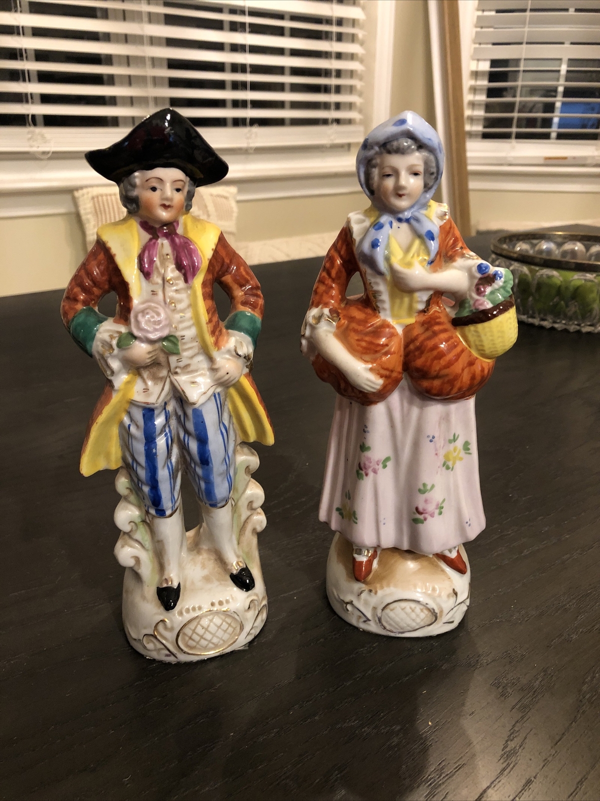 large vintage handpainted in japan colonial figures