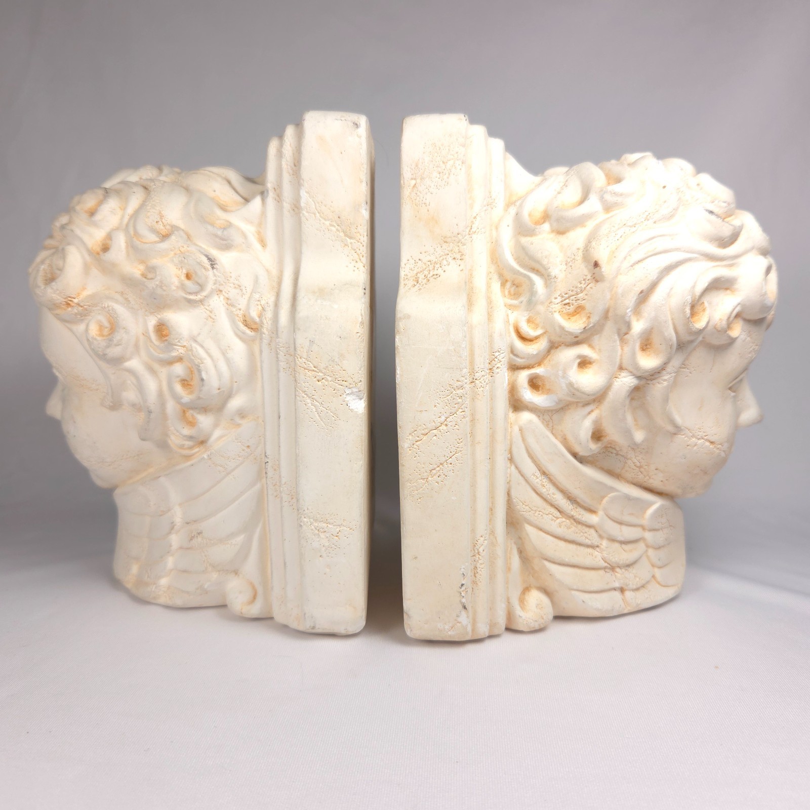 Vintage Toyo Cherub Putti Bust Bookends – Neoclassical Chalkware – Korea