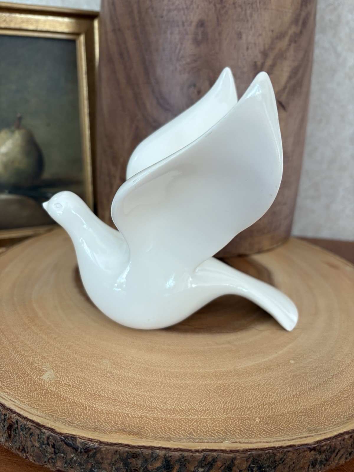 Home Interiors Doves, Porcelain, Vintage, 3” Tall, 6” Long 1998