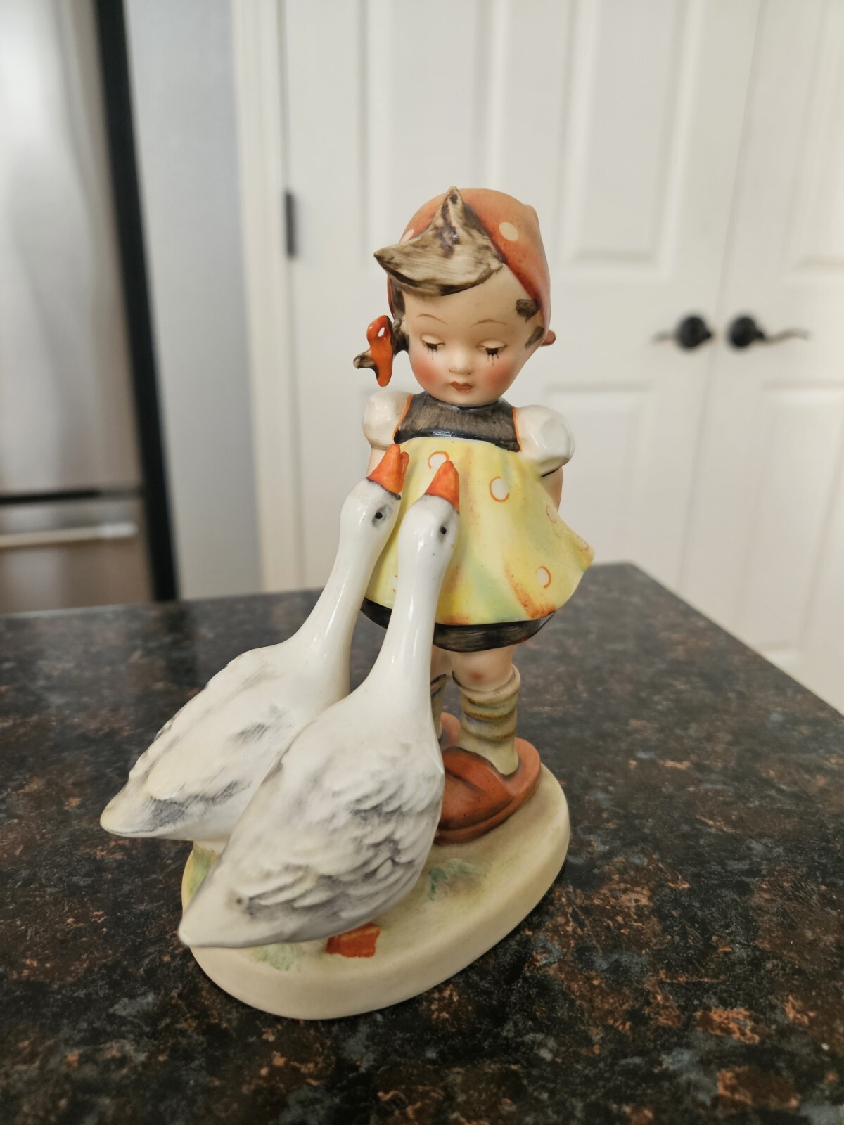 GOOSE GIRL VINTAGE 1950-1959 HUMMEL 47/0 TMK-2