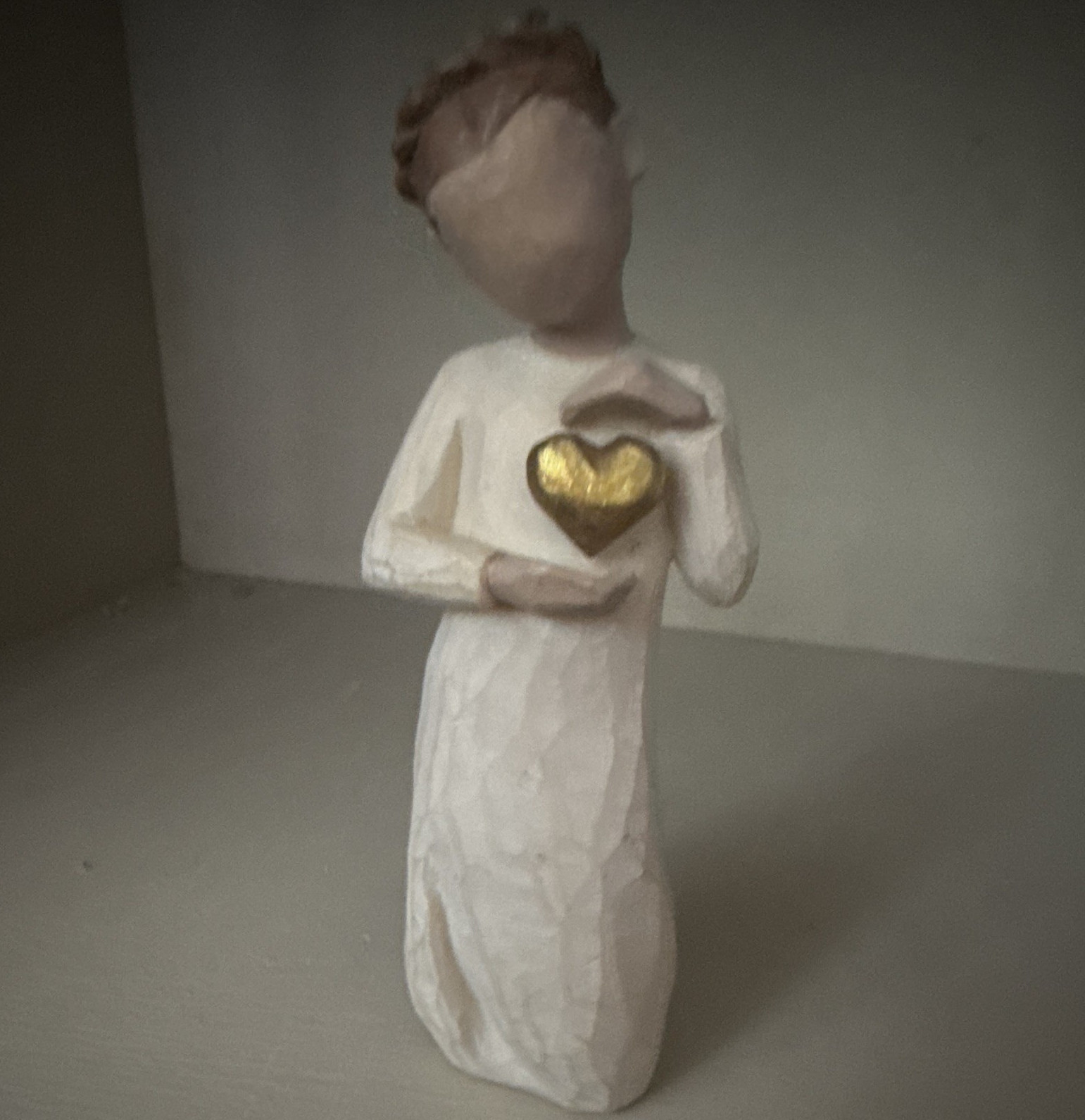 Willow Tree Keepsake Susan Lordi 2004 Hand Painted Resin Gold Heart 5.5in