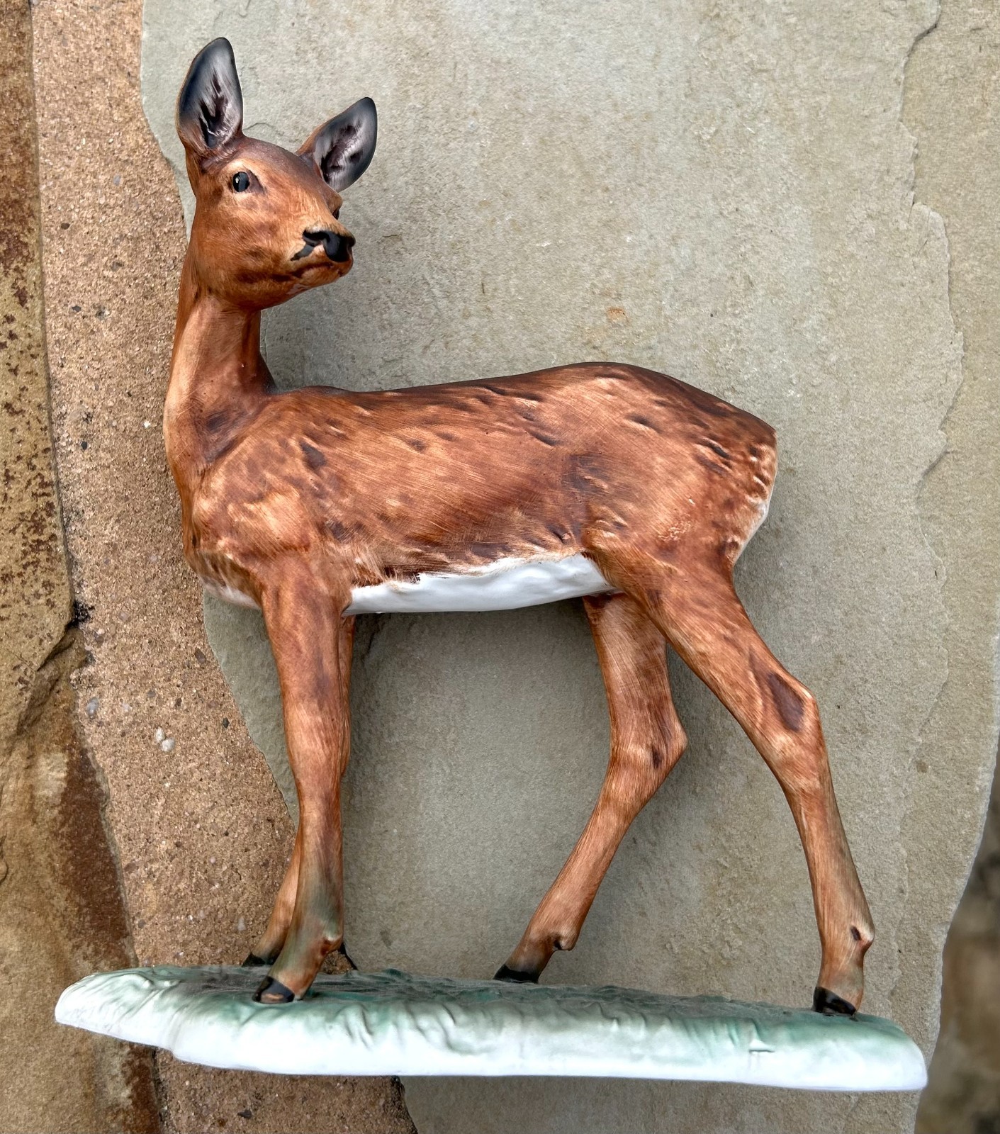 Vintage goebel deer 35009-15 W. Germany 1977 Pristine 6 X 6 Goebel Bee Mark