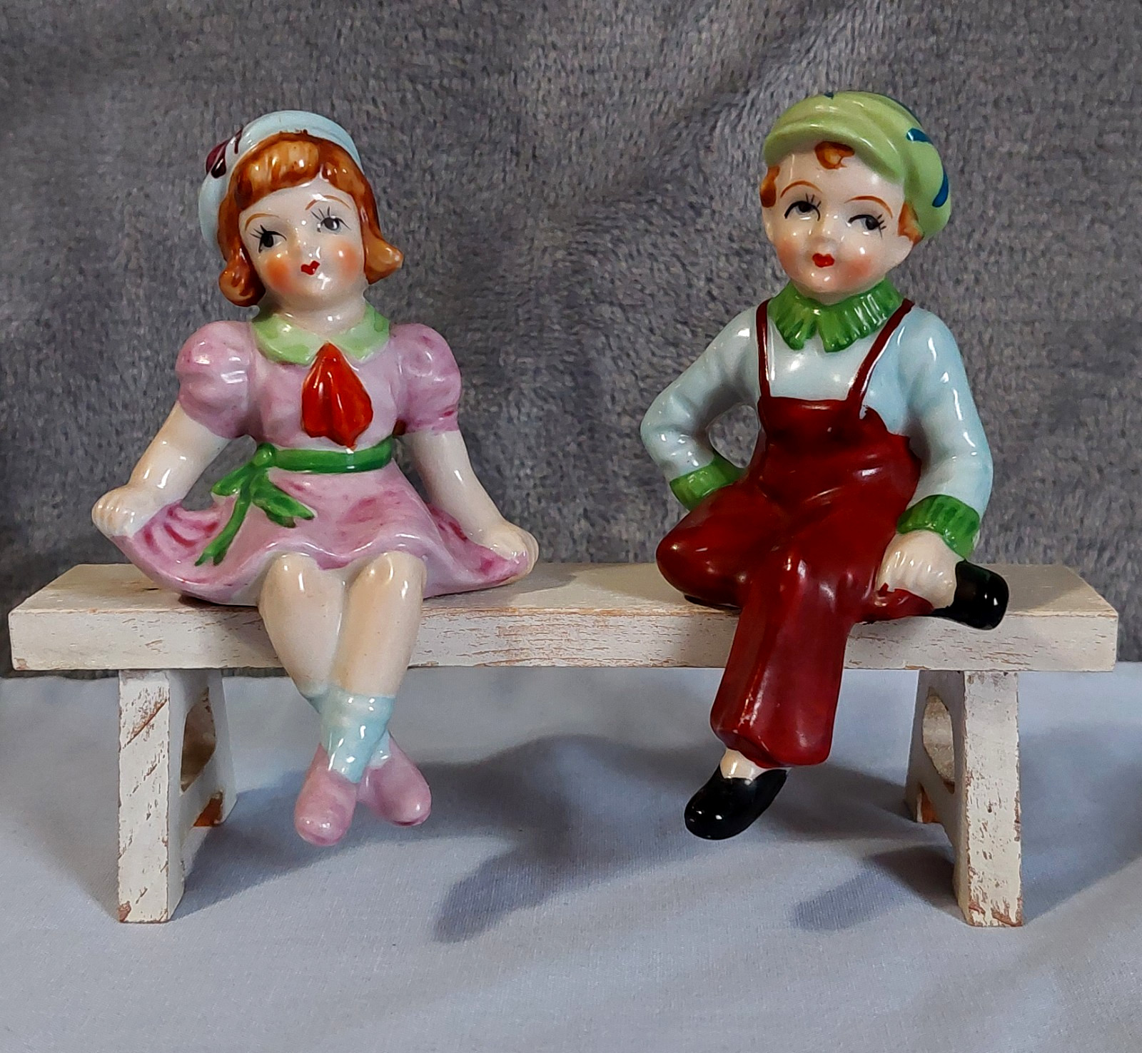 VTG 1950s Girl & Boy sitting on Wood Bench Occupied Japan Porcelain hand painted