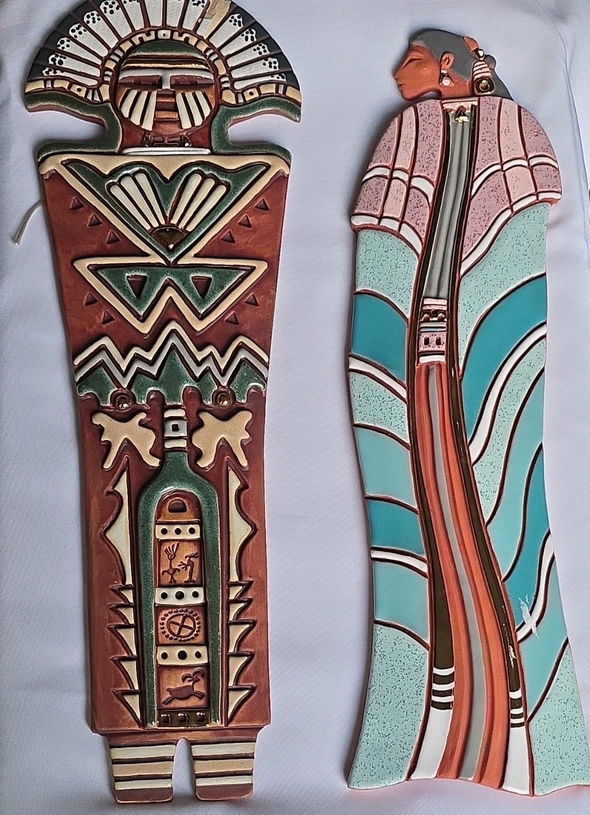 Signed 2pc Native American Figures Ceramic Glazed Wall Plaques Wall-Mounted