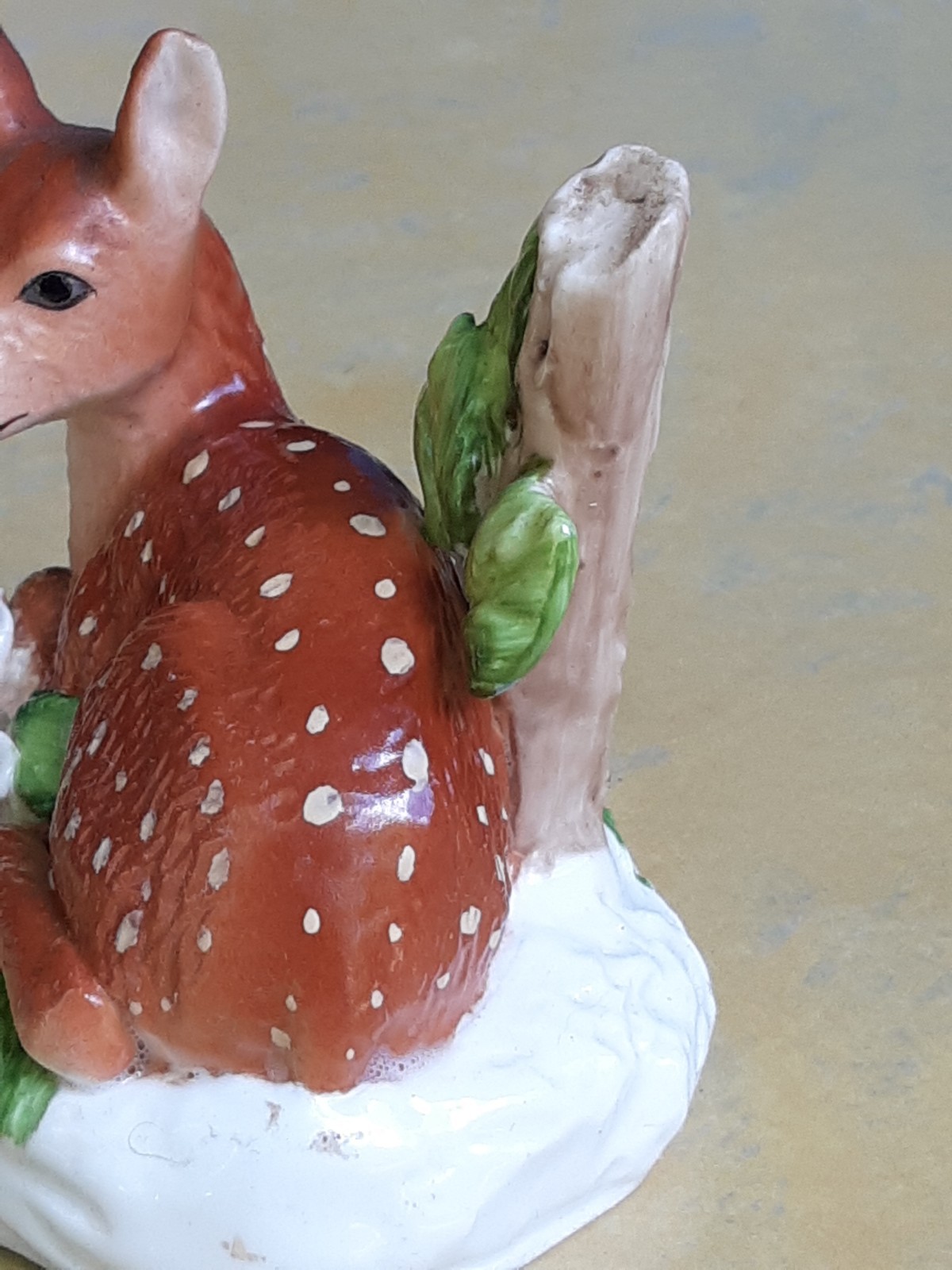 Vtg HOMCO Deer Doe Forest Flowers Fawn Figurine Porcelain #8879 Home Interiors