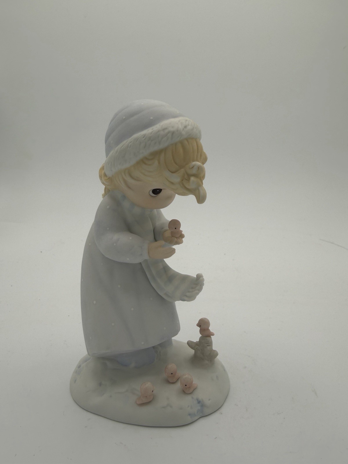 Precious Moments 12092 Winter’s Song, Limited Edition Four Seasons Series