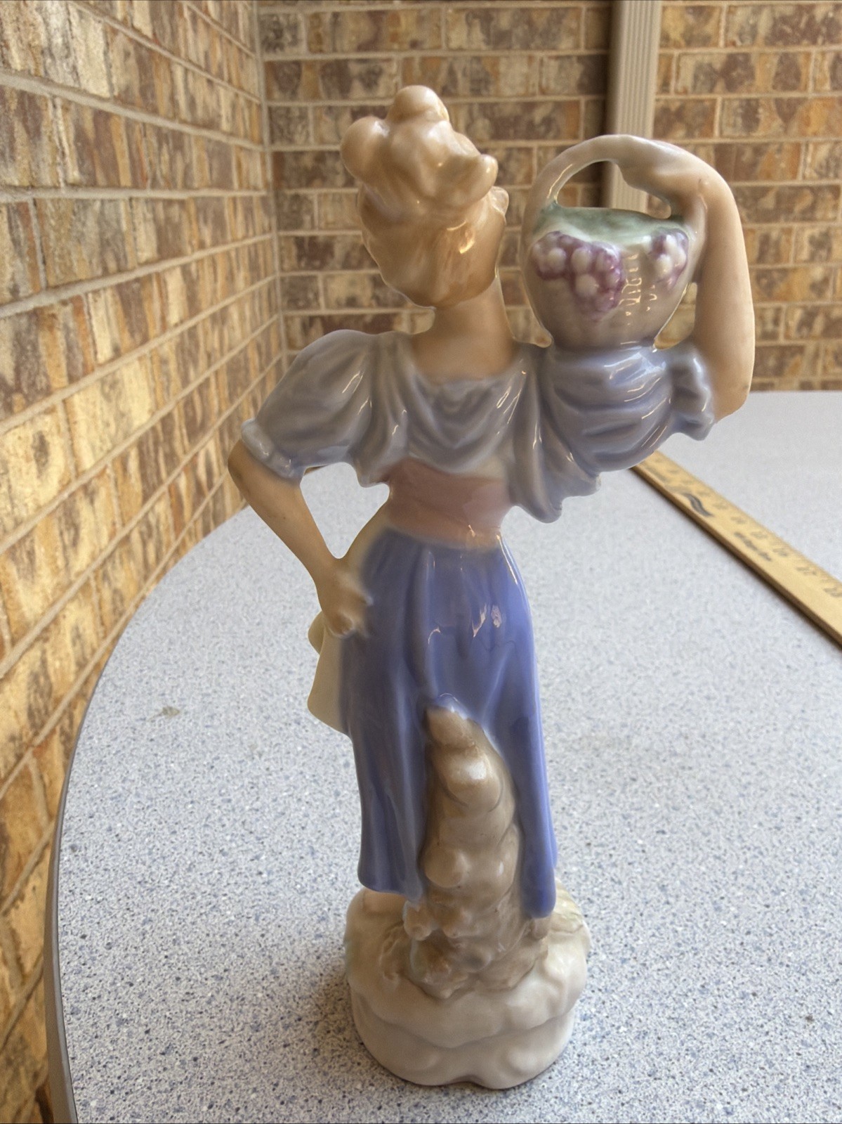 Vintage Porcelain Ardalt Grape Harvest Woman Figurine 7710 Made In Japan 7 Inch