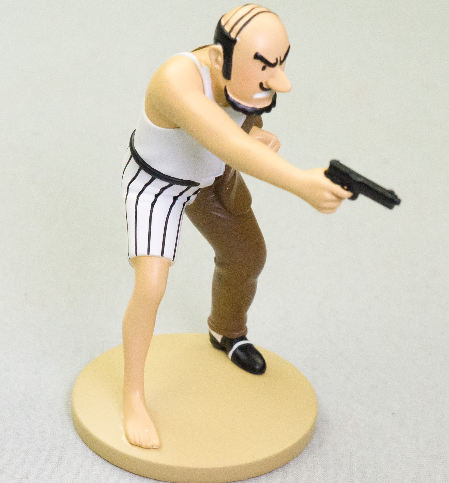 Tintin Figurine Moulinsart 42257 Alonzo Perez – Broken Ear 12cm Resin Figure