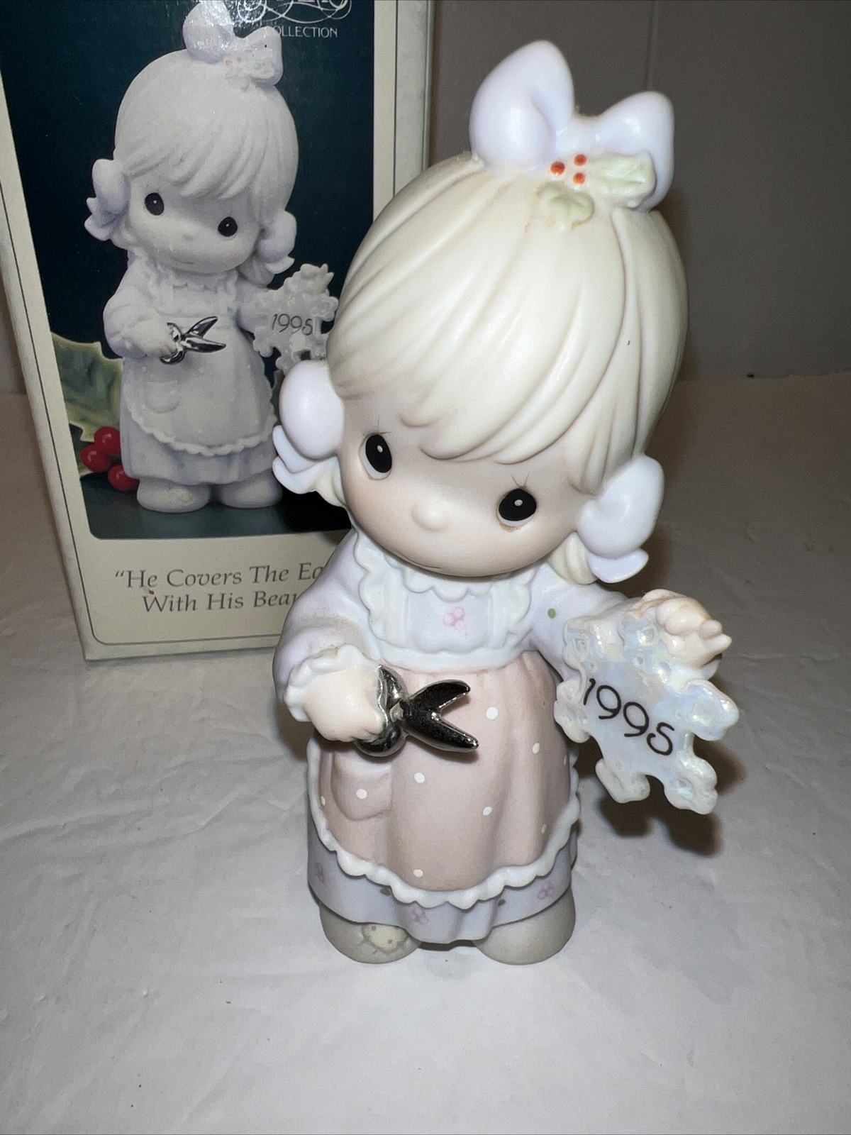 ENESCO Precious Moments HE COVERS THE EARTH WITH HIS BEAUTY 1995 142654 Ornament