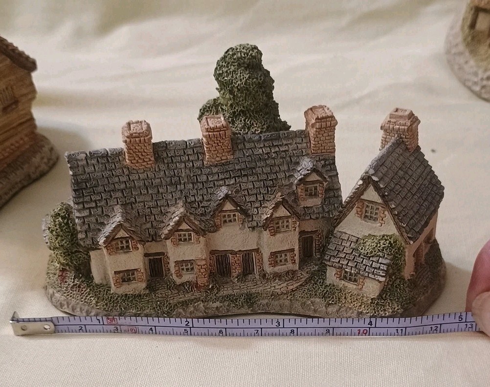 David Winter Cottages Lot Of 3 LittleMarket, Pilgrim’s Rest, Craftsmens Cottages