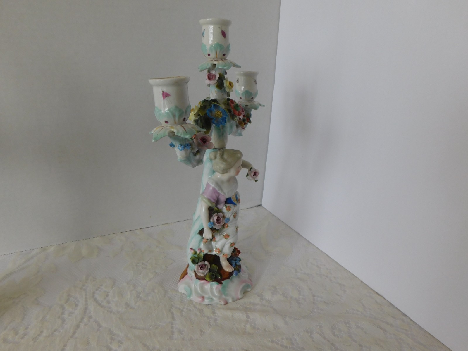 ANTIQUE HELENA WOLFSOHN DRESDEN FIGURAL CANDELABRA / CANDLESTICKS – GERMANY