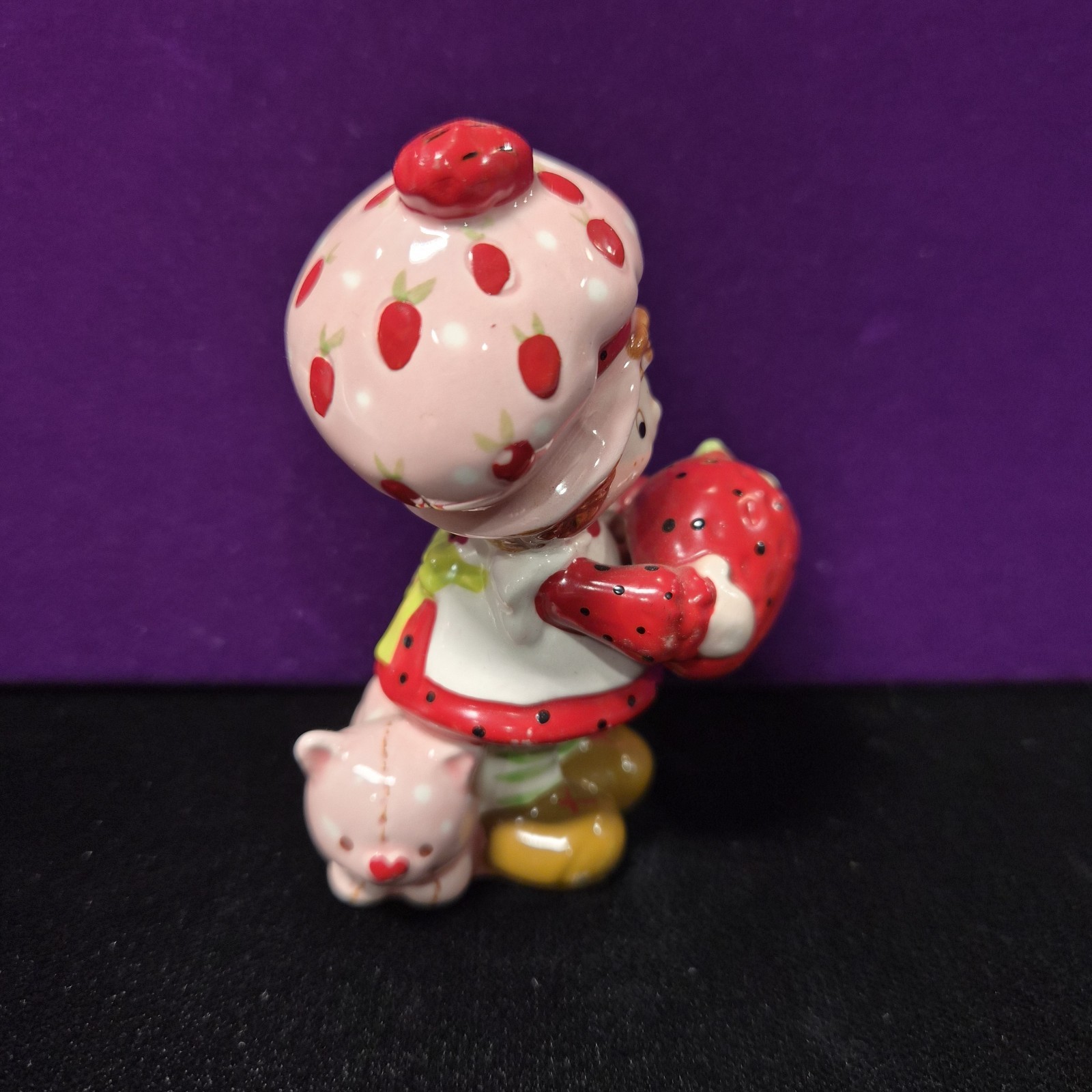 2 Vintage 1981 STRAWBERRY SHORTCAKE Ceramic Figurine CUSTARD WWA Inc 1980s Korea