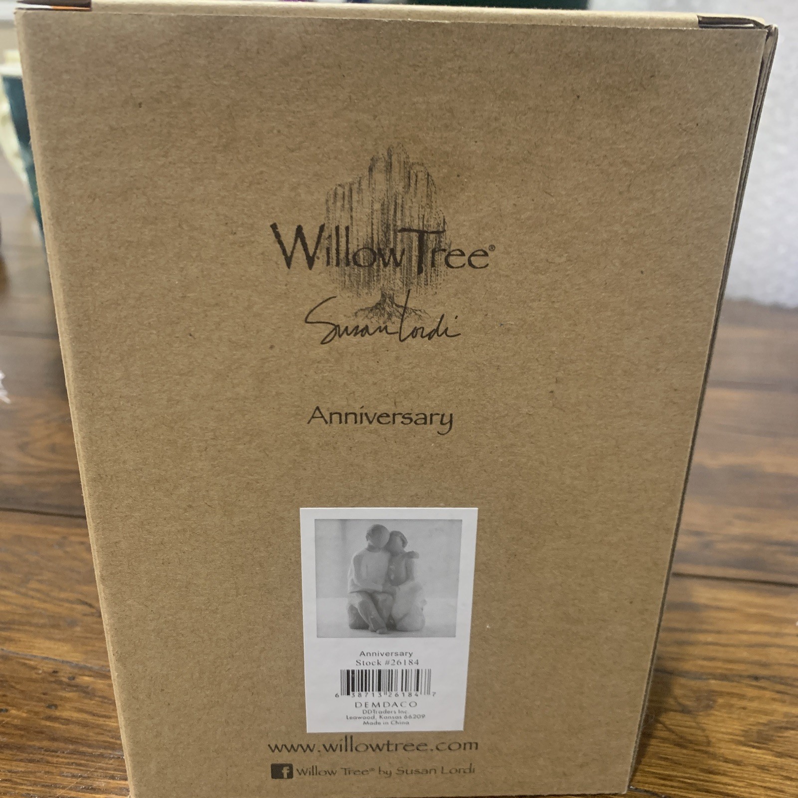 Willow Tree “Anniversary” Figurine #26184 — New in Box Susan Lordi Keepsake