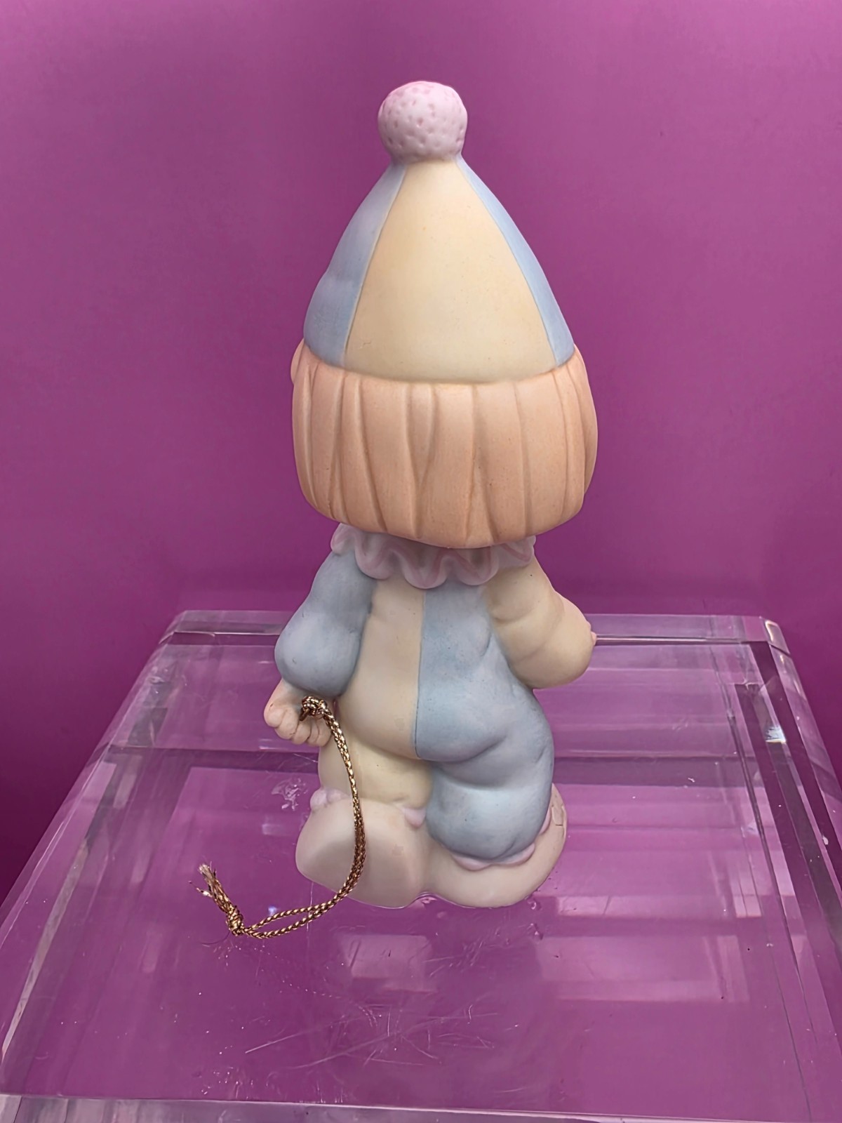 Precious Moments FiGURINE “Bless The Days Of Our Youth” 1985 ENESCO 16004 B-DAY