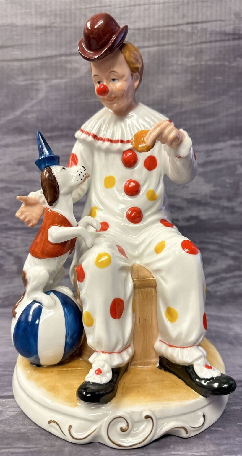 House of Global Art Porcelain Clown Music Box Dog Biscuit Vintage