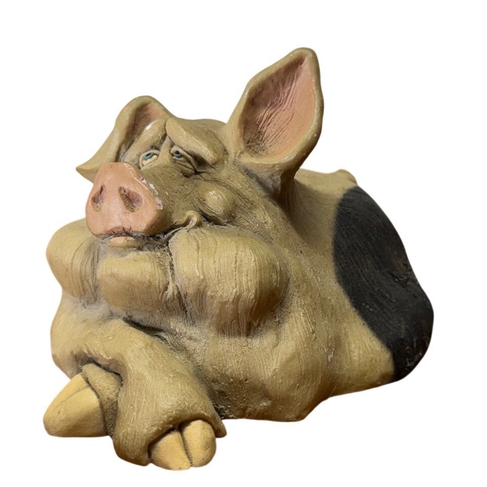 Vintage 1996 D&D Studios Frumpies Potter Pig Figurine Spotted Resin Sculpture