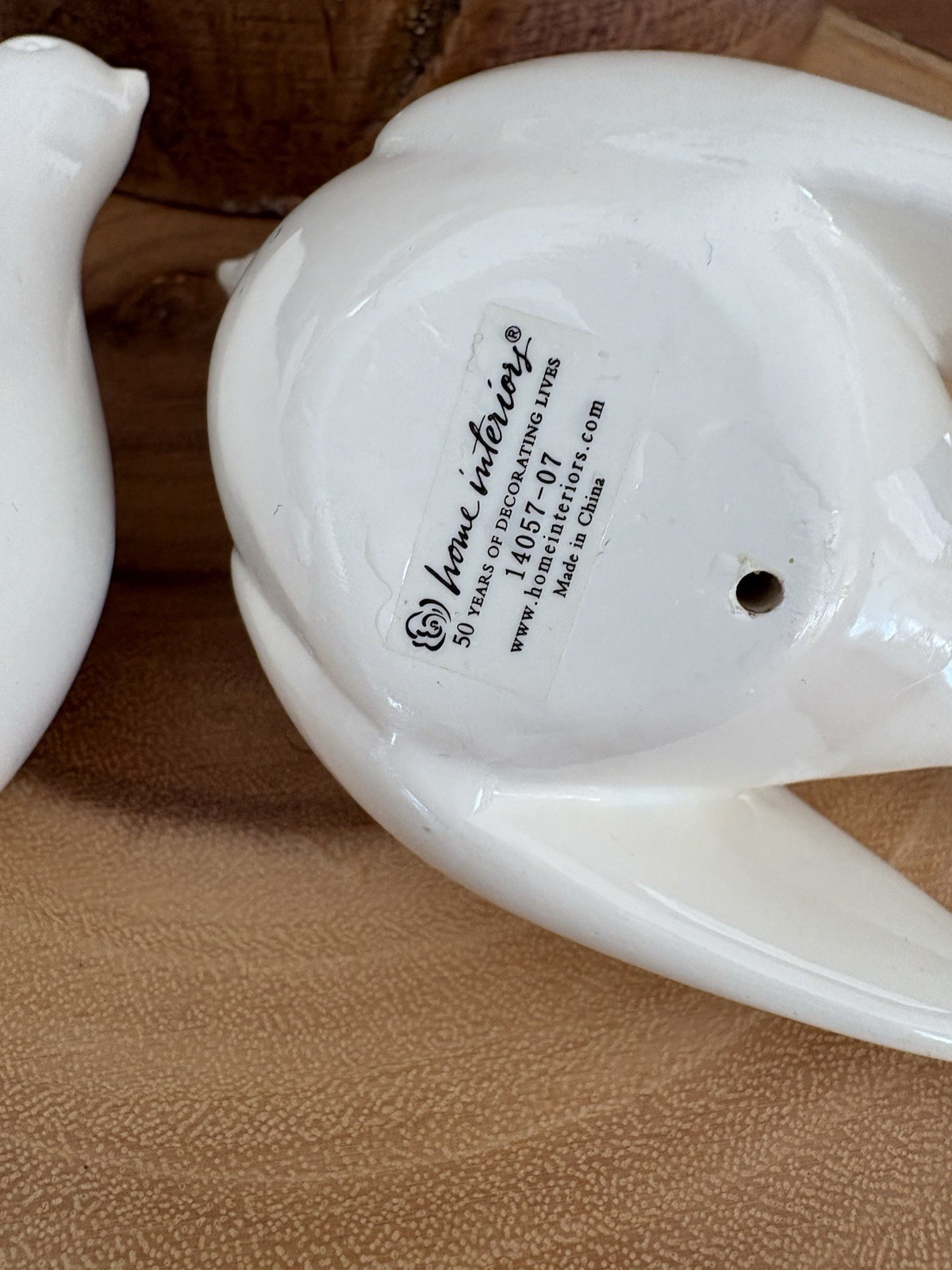 Home Interiors Doves, Porcelain, Vintage, 3” Tall, 6” Long 1998