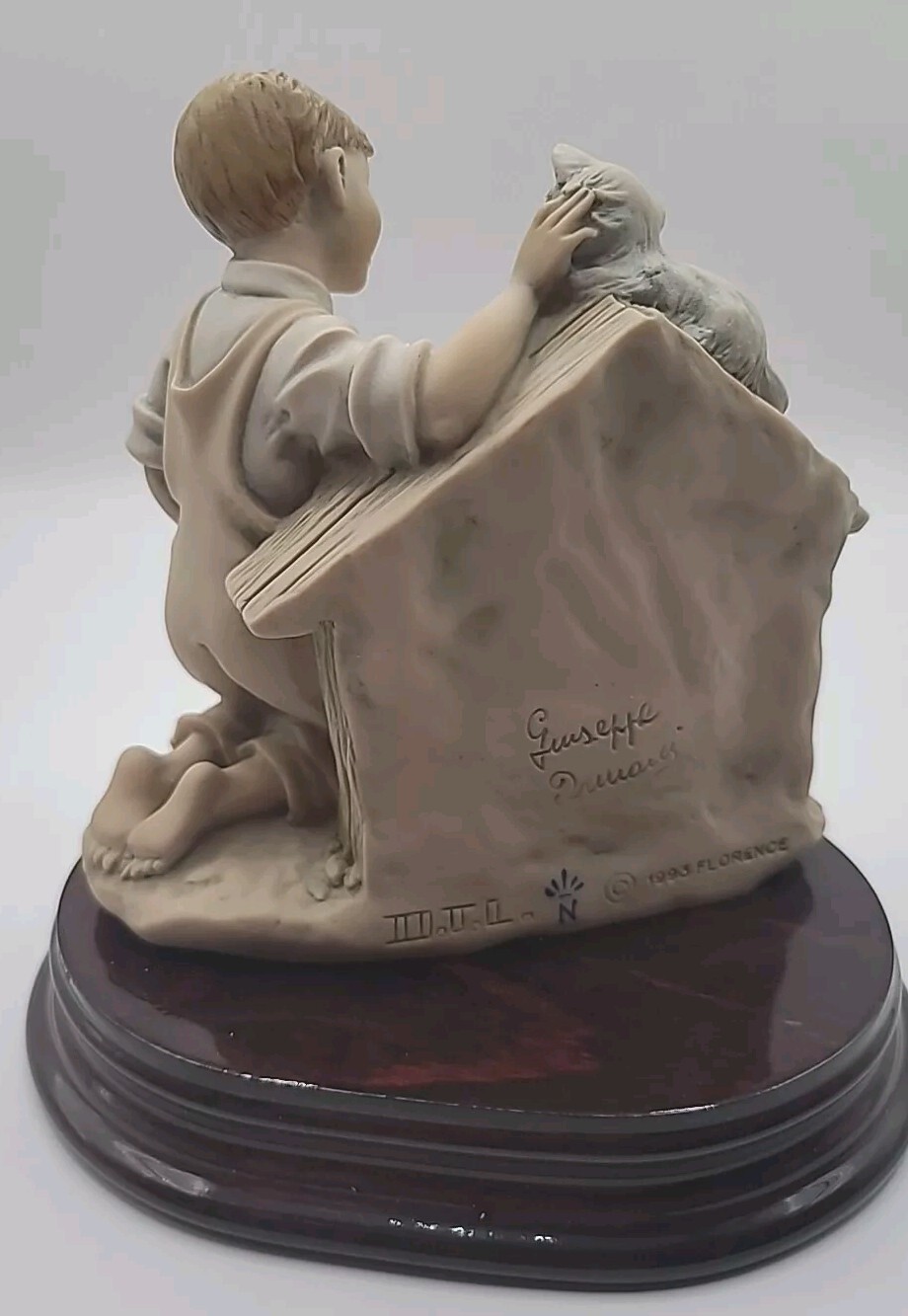 Giuseppe Armani Figurine Signed #0257T Difficult Situation Florence 1993 Boy Dog
