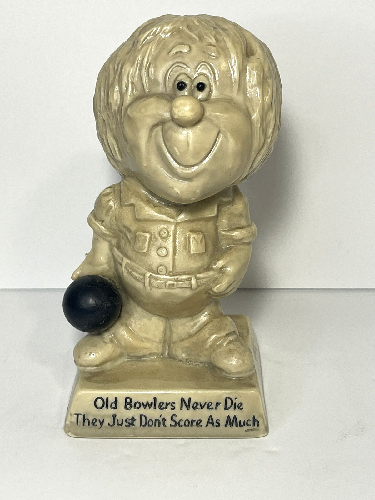 Vintage Russ Wallace Berries Statue 1971 “Old Bowlers” Figurine 836 Made In USA