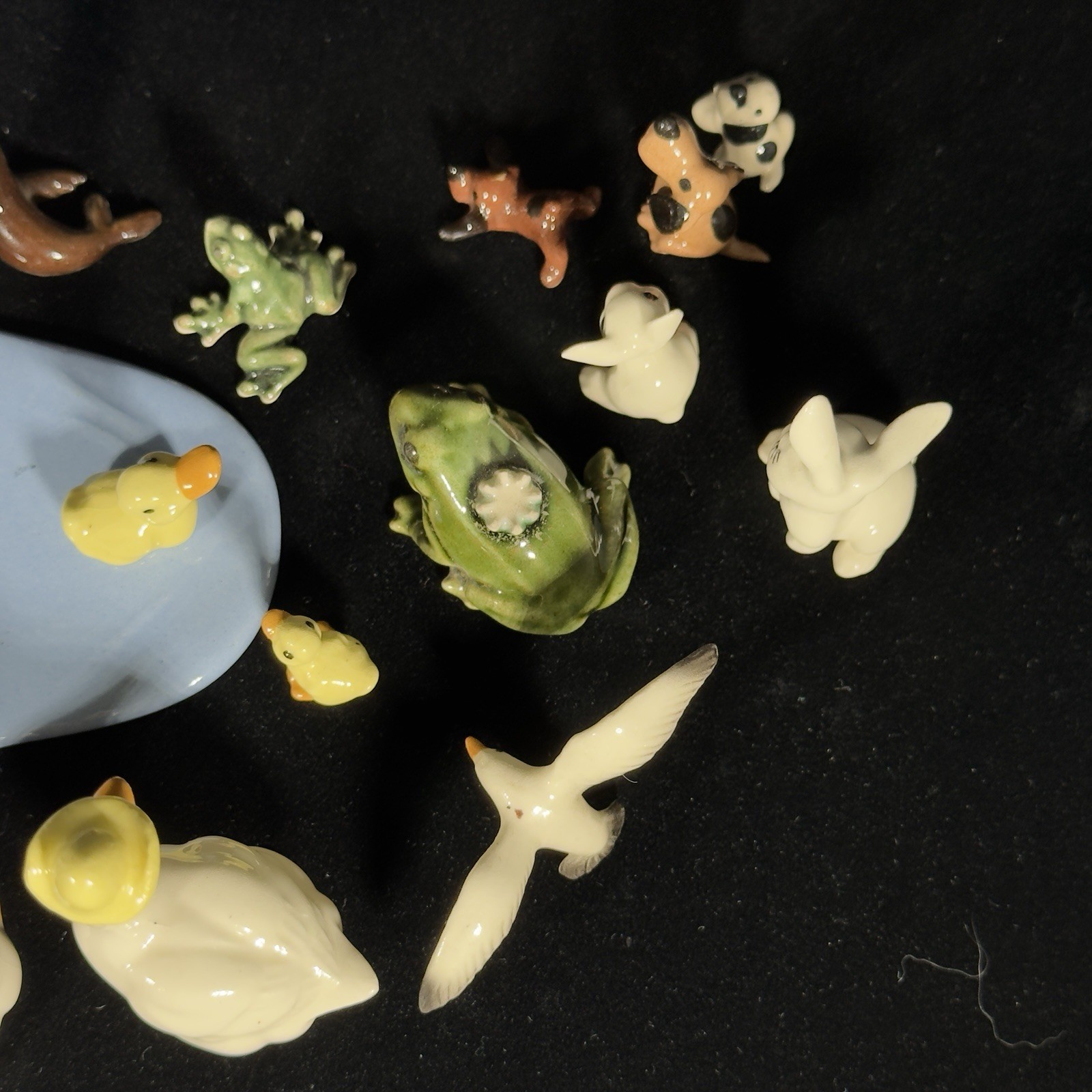Lot Of 28 Vintage Hagen-Renaker Miniature Figurines Mixed Animals Pond Scene HR