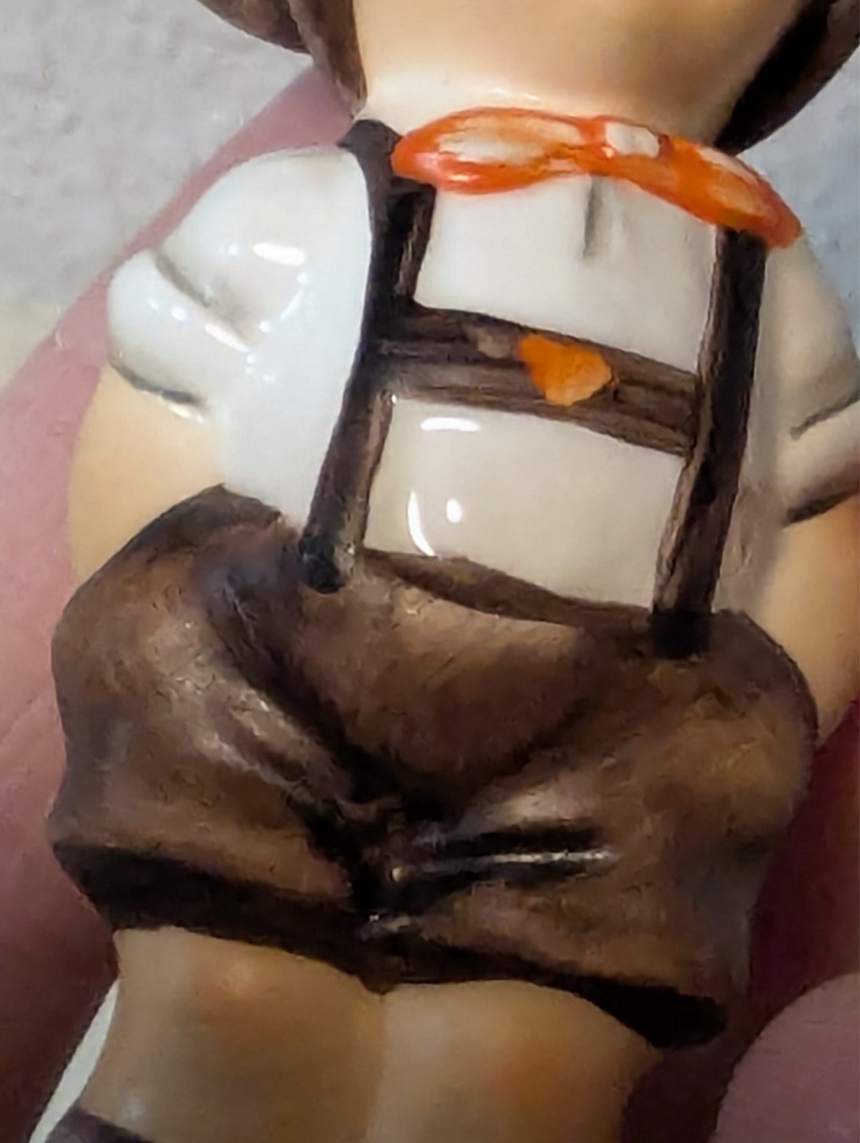 Goebel Hummel Figurine #630, !992, “For Keeps” height approx 3.50″, Hummel Club