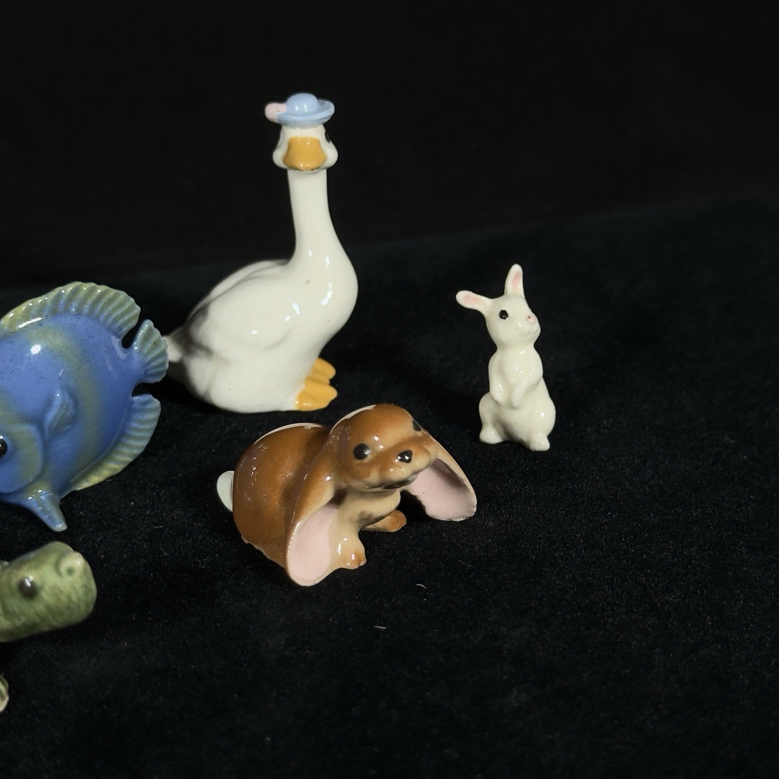 Lot of 9 Vintage Hagen Renaker Miniature Figurines Mixed – Beagle Fish Bunny Etc