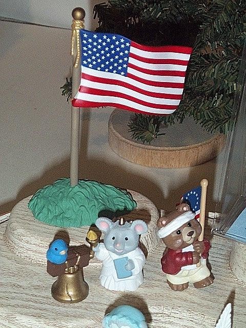 GROUP HALLMARK MERRY MINIATURE PATRIOTIC JULY 4TH LIBERTY INDEPENDENCE UNCLE SAM
