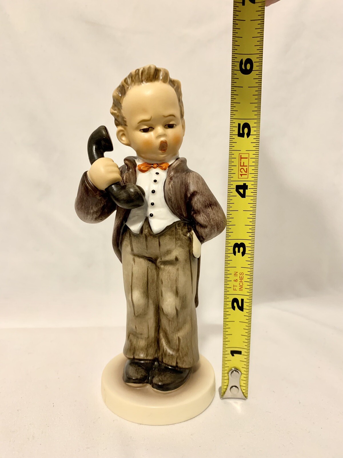 M.I. Hummel HELLO Boy on Phone HUM 124/0 – TMK 7 – Goebel – 5 3/4 Inches