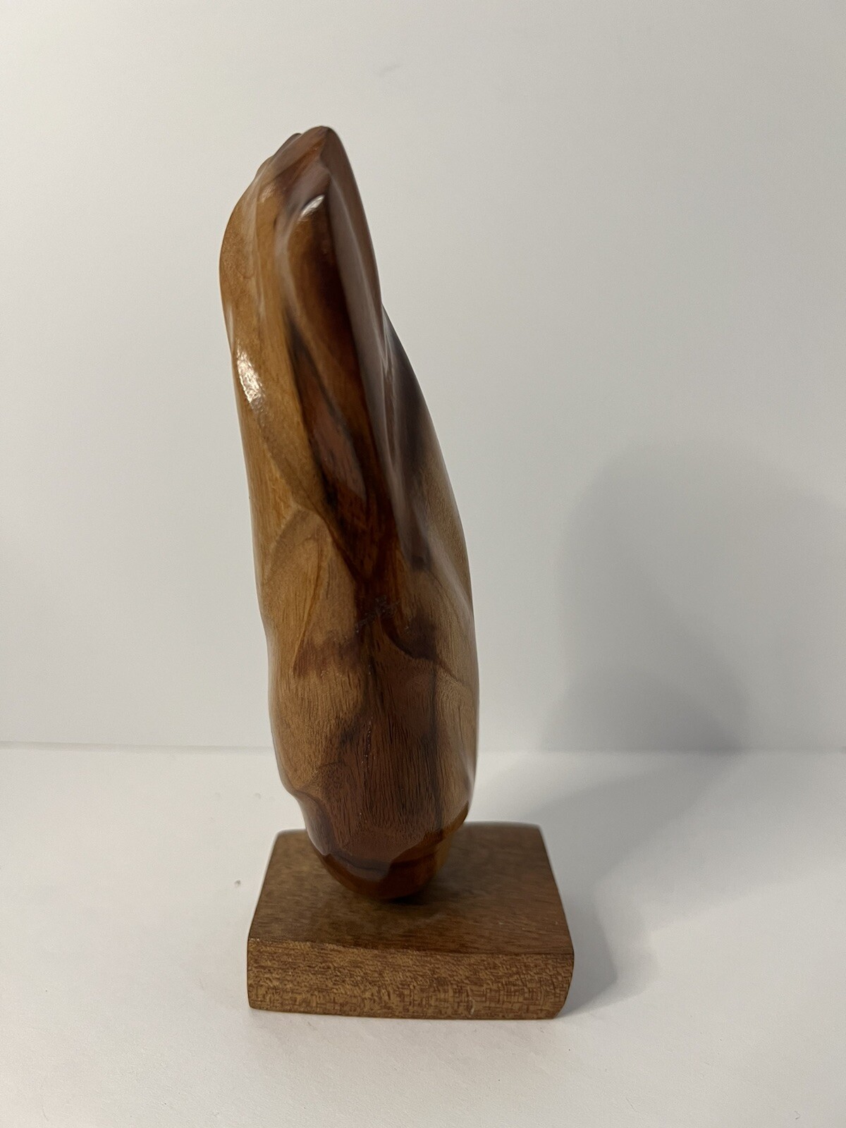 Hand Carved Wood Bird Sculpture Long Tail Unsigned About 6.5 Inches Tall