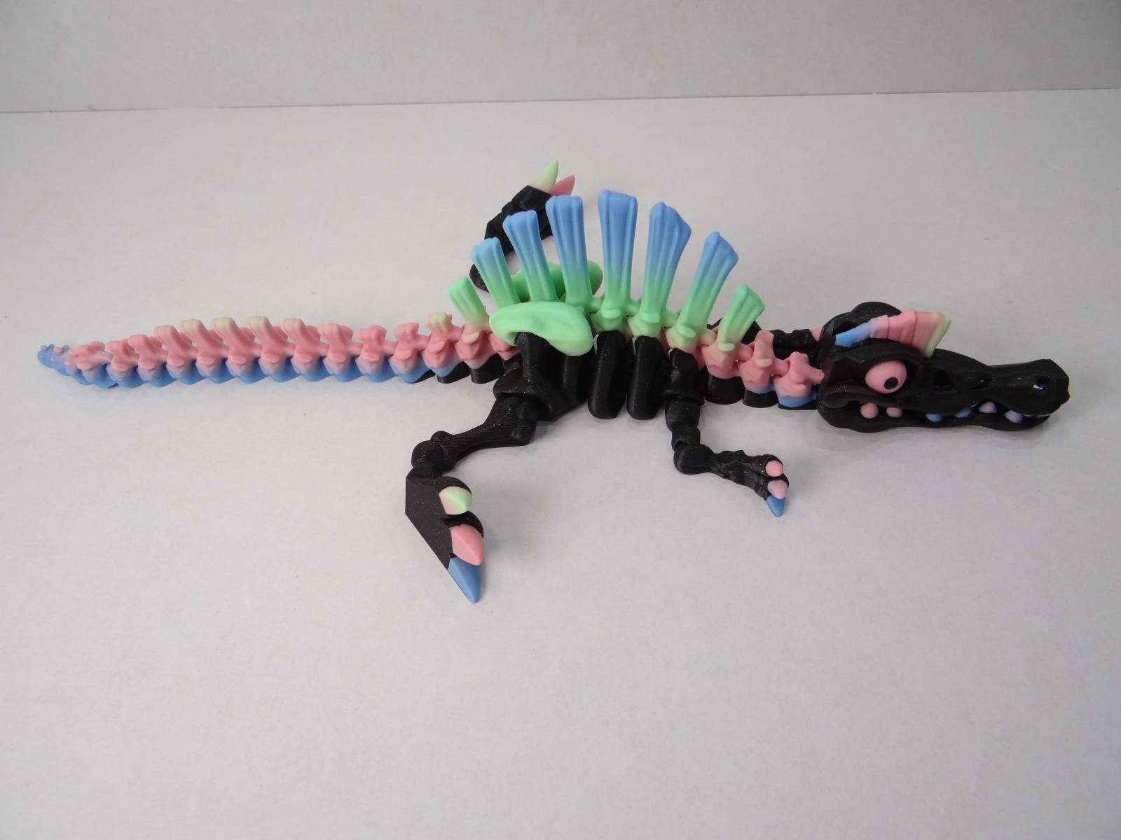 Articulating Skeleton Spinosaurus – 3D Printed Dinosaur Fossil Sparkle Candy