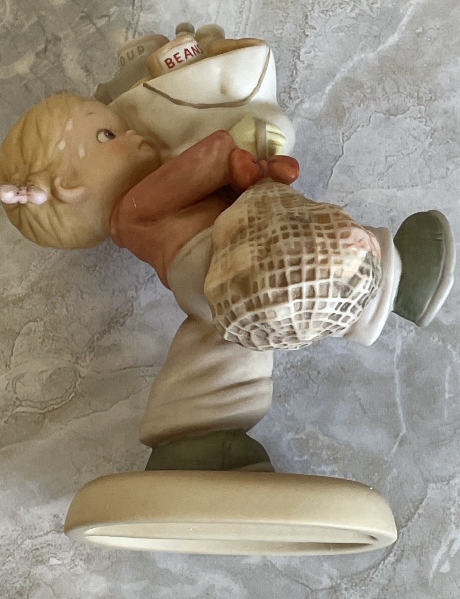 1989 Memories of Yesterday Figurine “Must feed them over Christmas ” #522406