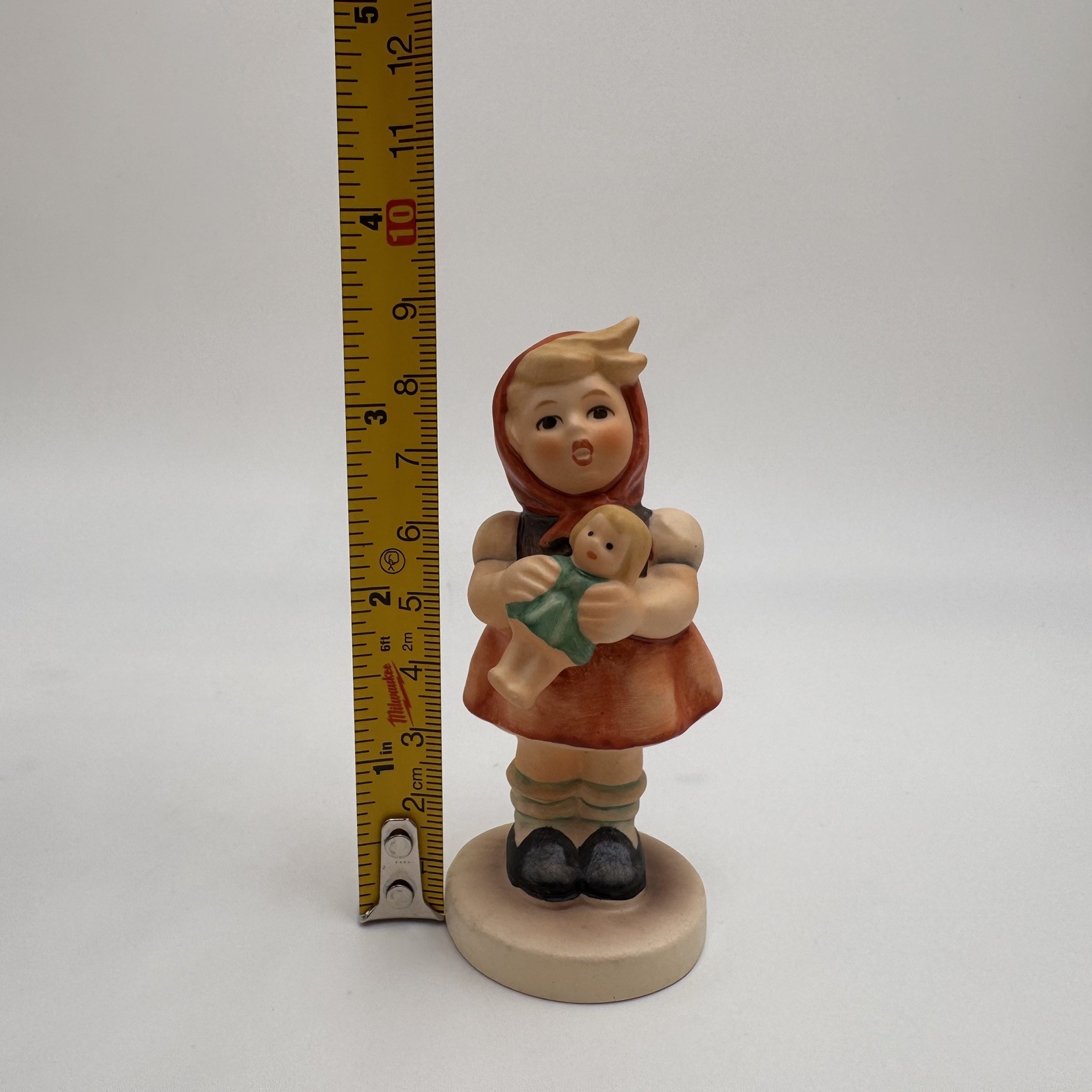 Hummel Goebel Figurine 239/B ‘Girl with Doll’ Collectible TMK6 3.5 Inches Tall
