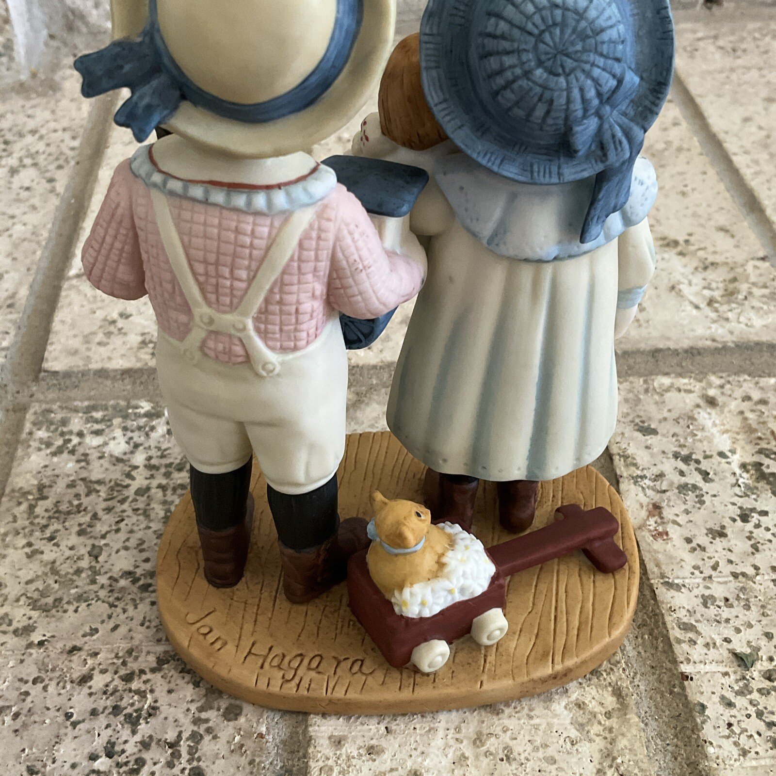 Vintage Jan Hagara 5.5 In Figurine “SHARICE AND PARRY” 1982 Limited Edition
