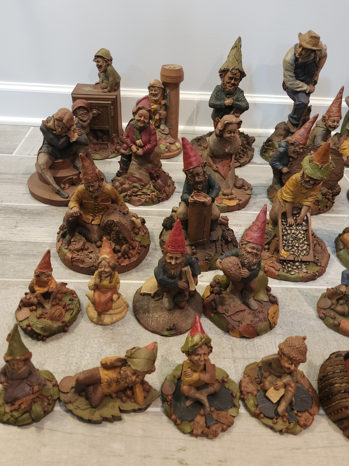 GNOMES BY TOM CLARK COA CERTIFICATES COMBINE SHIPPING $5 – $20 MESSAGE FOR PRICE