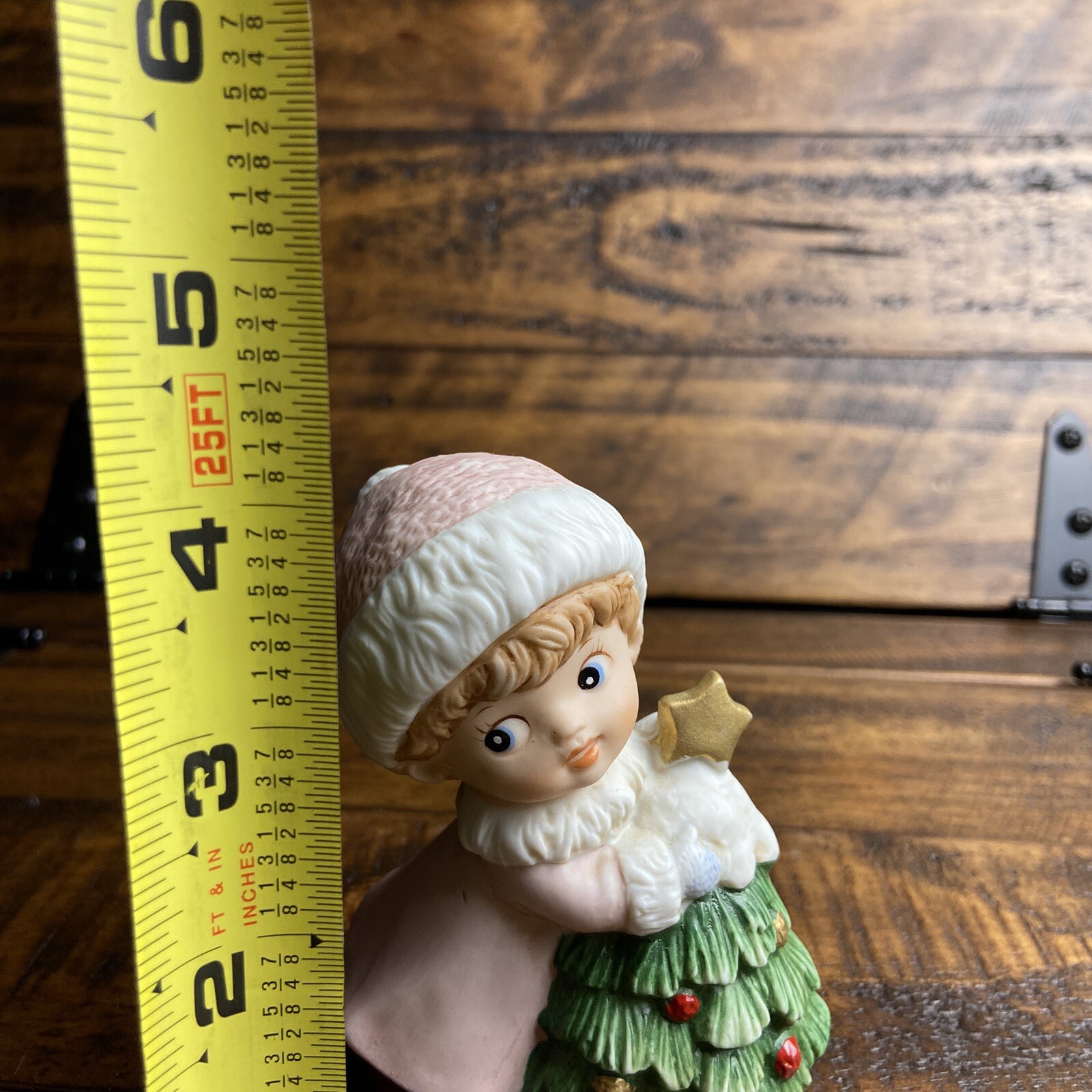 Vintage Homco Porcelain Hand Painted Figurine Girl with Christmas Tree #5556