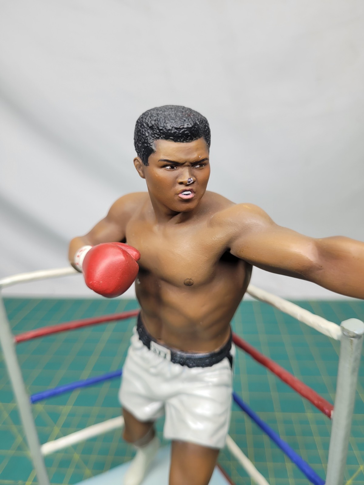 Muhammad Ali Danbury Mint Figurine The Ring 8″ Boxing Figure SEE INFO