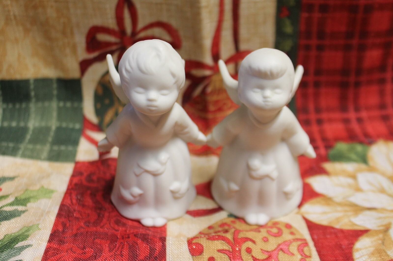 ANGEL Angels JAPAN Japanese 3 1/2” inch KISSING Smooching COUPLE Duo PAIR Set 2