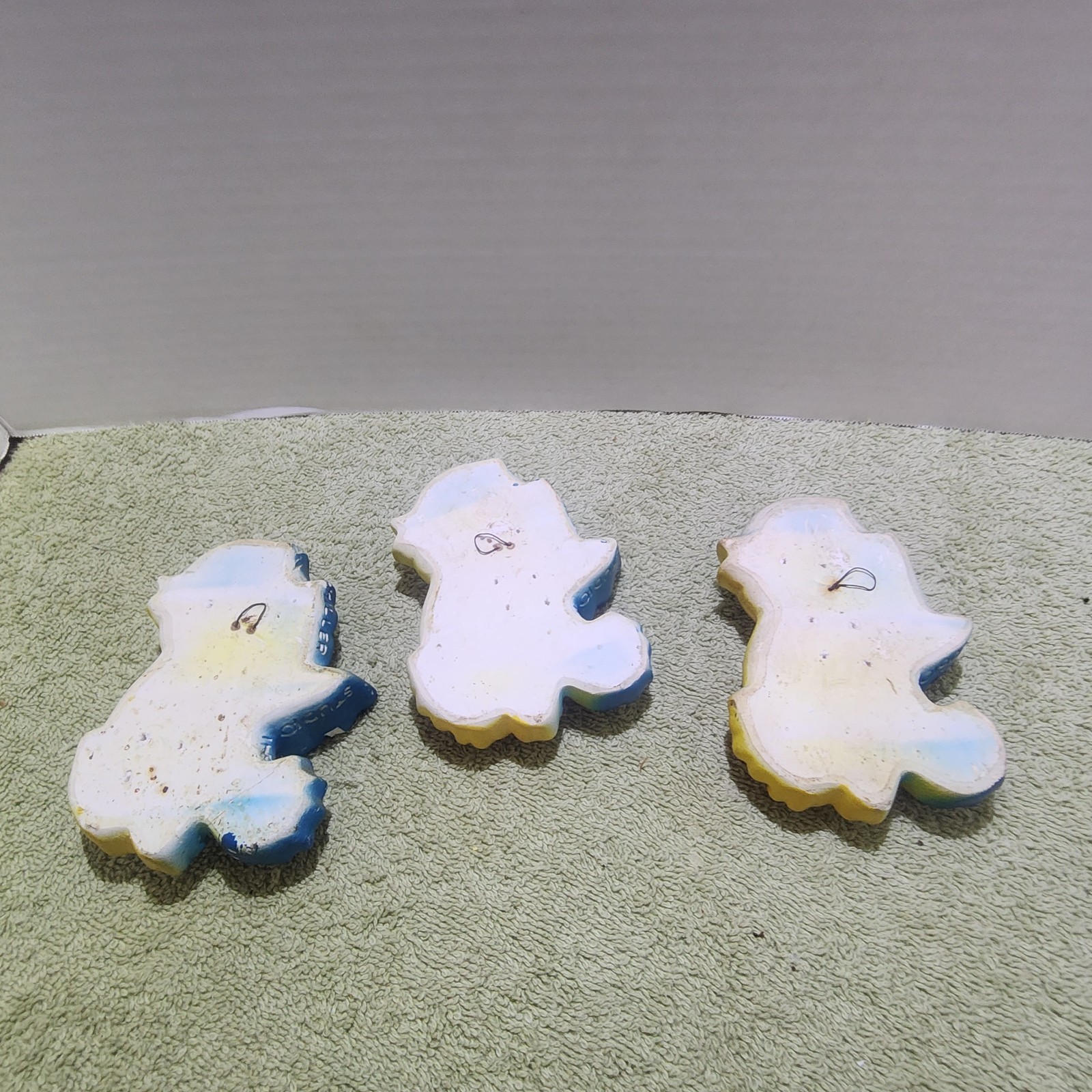 3 VTG Anthropomorphic Miller Studios Chalkware BLUEBIRD Wall Plaques 1970 KITSCH