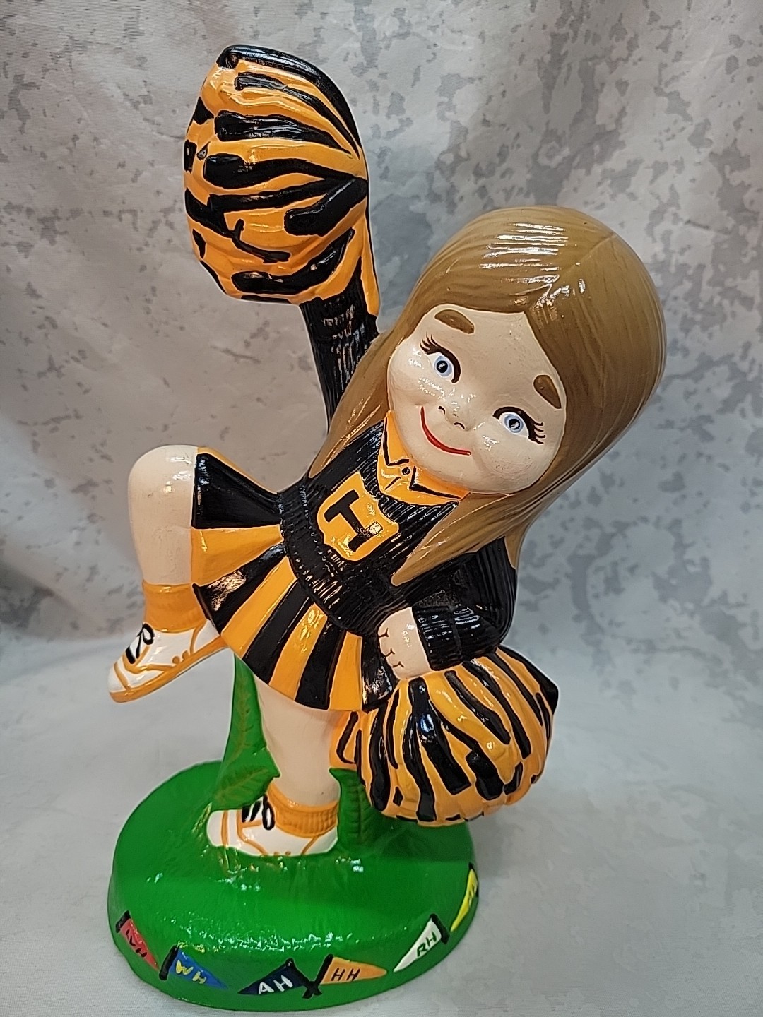 Vtg Ceramic Cheerleader 1974 Pre-owned 11 Inches Tall
