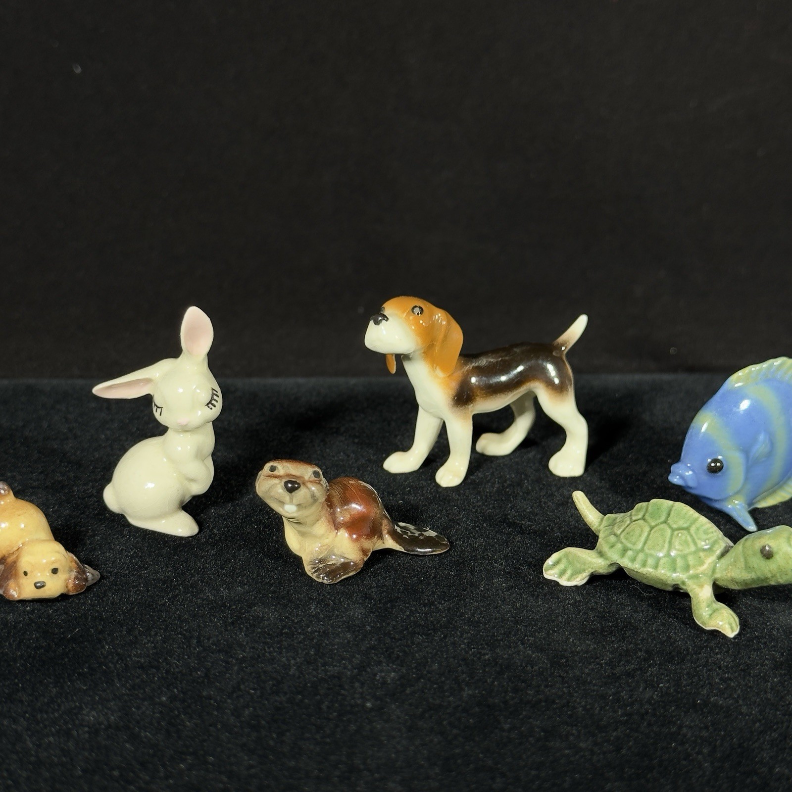 Lot of 9 Vintage Hagen Renaker Miniature Figurines Mixed – Beagle Fish Bunny Etc